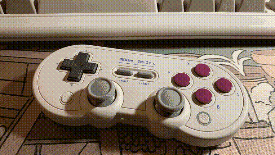 My new retrogaming controller, an 8BitDo SN30Pro.